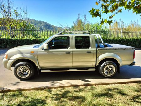 2007-Nissan-Hardbody-3300i-SEL-4x4-Double-Cab_5