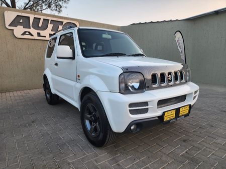 2009-Suzuki-Jimny-13_12