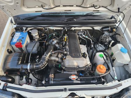 2009-Suzuki-Jimny-13_49