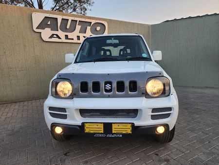 2009-Suzuki-Jimny-13_7