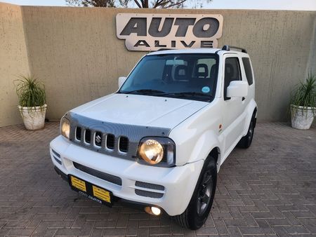 2009-Suzuki-Jimny-13_8