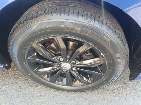 2018-Volkswagen-Polo-10-Tsi_10
