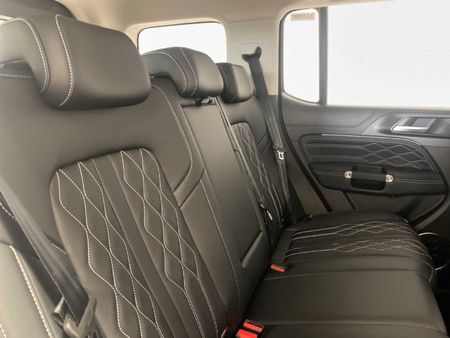 2025-GWM-Tank-300-24TD-Luxury-Auto_8