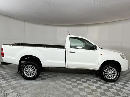 2015-Toyota-Hilux-25-D-4D-SRX-Raised-Body-Single-Cab_12