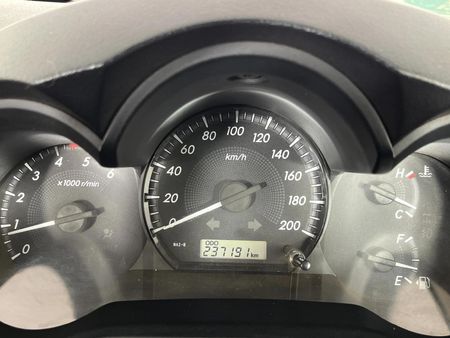 2015-Toyota-Hilux-25-D-4D-SRX-Raised-Body-Single-Cab_1