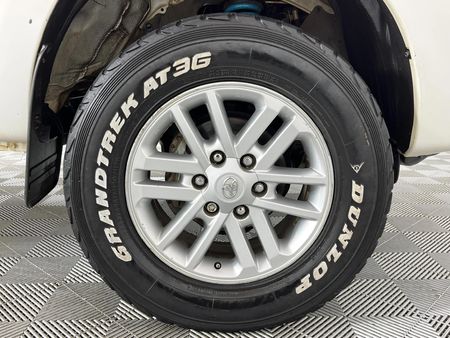 2015-Toyota-Hilux-25-D-4D-SRX-Raised-Body-Single-Cab_3