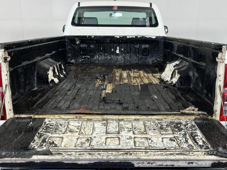 2015-Toyota-Hilux-25-D-4D-SRX-Raised-Body-Single-Cab_8
