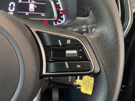 2025-Kia-Sonet-15-LX-Auto_10