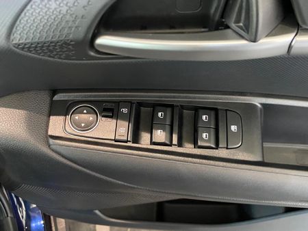 2025-Kia-Sonet-15-LX-Auto_11