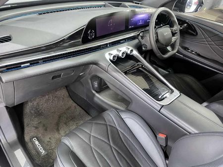 2025-Omoda-C9-15T-AWD-Phev_6