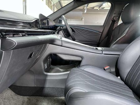 2025-Omoda-C9-15T-AWD-Phev_7