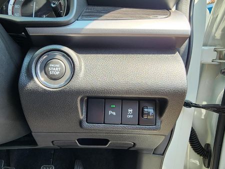 2026-Suzuki-XL6-15-GL_12