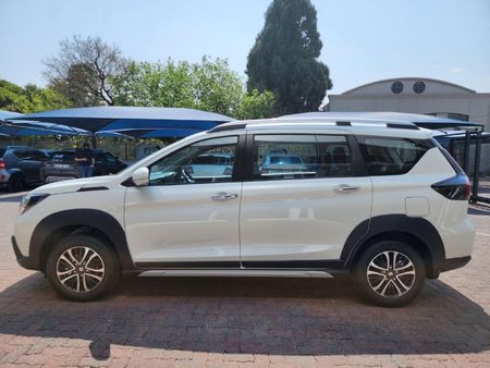 2026-Suzuki-XL6-15-GL_3