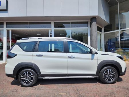 2026-Suzuki-XL6-15-GL_6