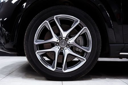 2023-Mercedes-AMG-GLE-AMG-53-Coupe-4Matic_8