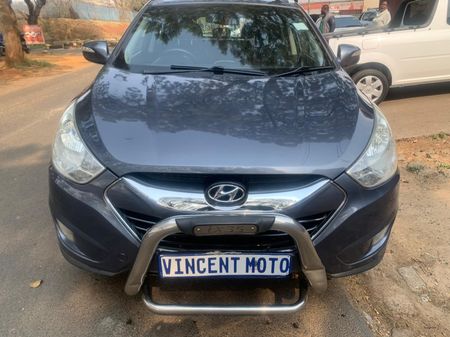 2011-Hyundai-ix35-20-GLS-Executive_0