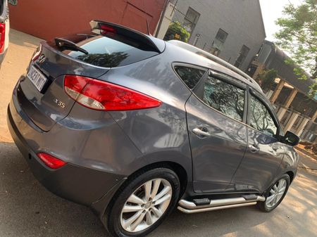 2011-Hyundai-ix35-20-GLS-Executive_9