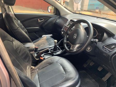 2011-Hyundai-ix35-20-GLS-Executive_10