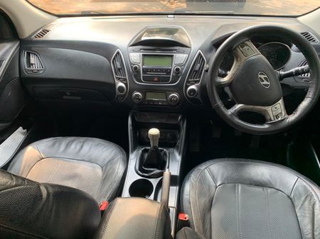 2011-Hyundai-ix35-20-GLS-Executive_11