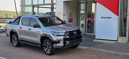 2025-Toyota-Hilux-28-GD-6-RB-Legend-55-4x4-Auto-Double-Cab_2
