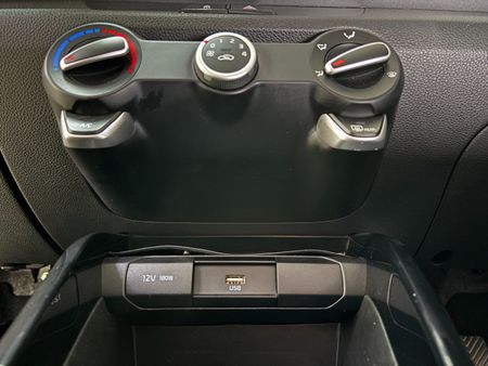 2022-Kia-Rio-14-LS-5-dr_11