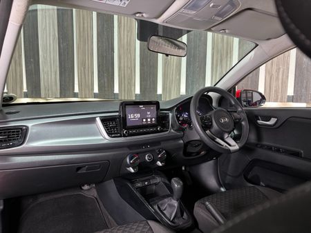 2022-Kia-Rio-14-LS-5-dr_16
