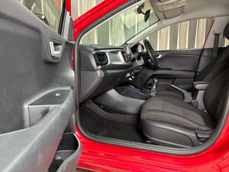 2022-Kia-Rio-14-LS-5-dr_24