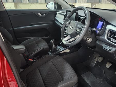 2022-Kia-Rio-14-LS-5-dr_6