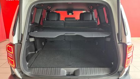 2025-Toyota-Land-Cruiser-Prado-TX-28GD-Auto_10