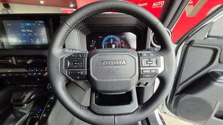 2025-Toyota-Land-Cruiser-Prado-TX-28GD-Auto_23