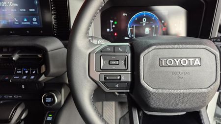2025-Toyota-Land-Cruiser-Prado-TX-28GD-Auto_24