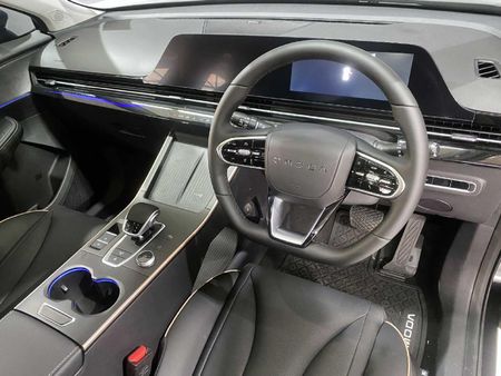 2025-Omoda-C5-15T-Luxury-X_10