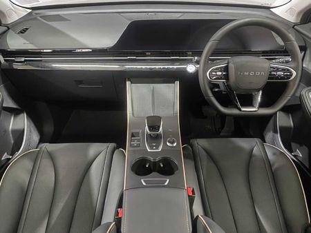 2025-Omoda-C5-15T-Luxury-X_13