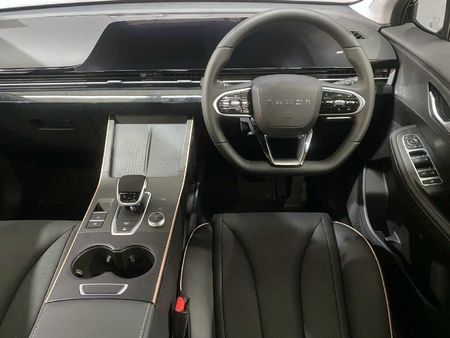 2025-Omoda-C5-15T-Luxury-X_16