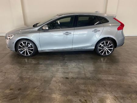 2018-Volvo-V40-T4-R-Design-Auto_27
