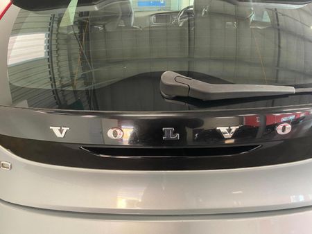 2018-Volvo-V40-T4-R-Design-Auto_2