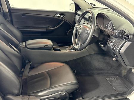 2004-Mercedes-Benz-C-Class-C-230K-Coupe-Auto_7