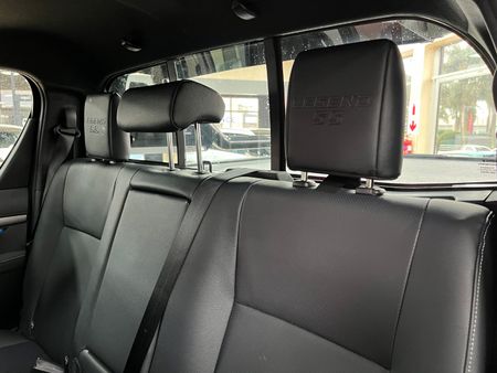 2025-Toyota-Hilux-28-GD-6-RB-Legend-55-4x4-Auto-Double-Cab_9