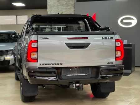 2025-Toyota-Hilux-28-GD-6-RB-Legend-55-4x4-Auto-Double-Cab_7