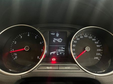 2014-Volkswagen-Polo-GP-12-TSI-Comfortline-66kW_10