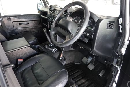 2014-Land-Rover-Defender-110-22D-Station-Wagon_7
