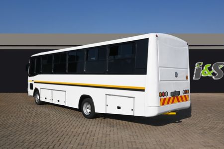 2006-Volkswagen-Transporter-VOLKSBUS-36-SEATER_1