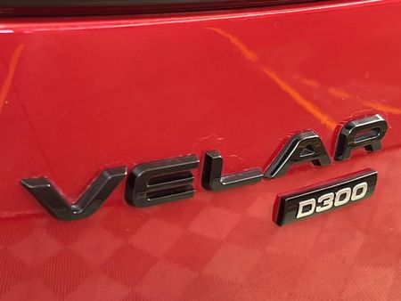2023-Land-Rover-Range-Rover-Velar-30D-Dynamic-HSE-D300_11