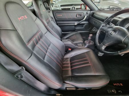 2001-Toyota-MR2-Roadster-18-Hard-Top_11