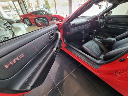 2001-Toyota-MR2-Roadster-18-Hard-Top_13