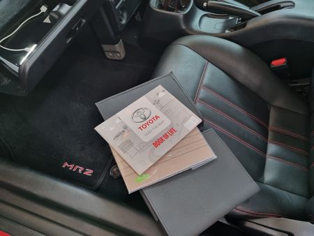 2001-Toyota-MR2-Roadster-18-Hard-Top_17