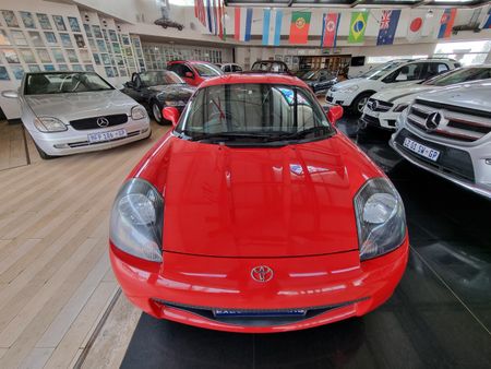 2001-Toyota-MR2-Roadster-18-Hard-Top_2
