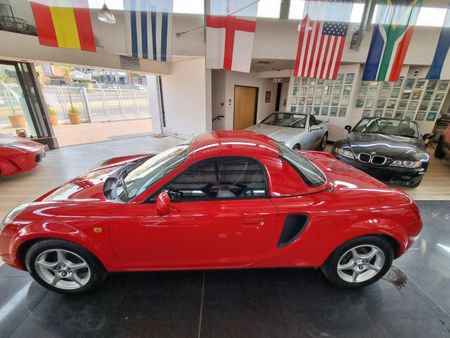 2001-Toyota-MR2-Roadster-18-Hard-Top_3