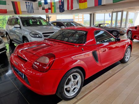 2001-Toyota-MR2-Roadster-18-Hard-Top_6