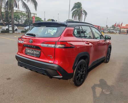 2025-Toyota-Corolla-Cross-18-GR-S-Hybrid_1
